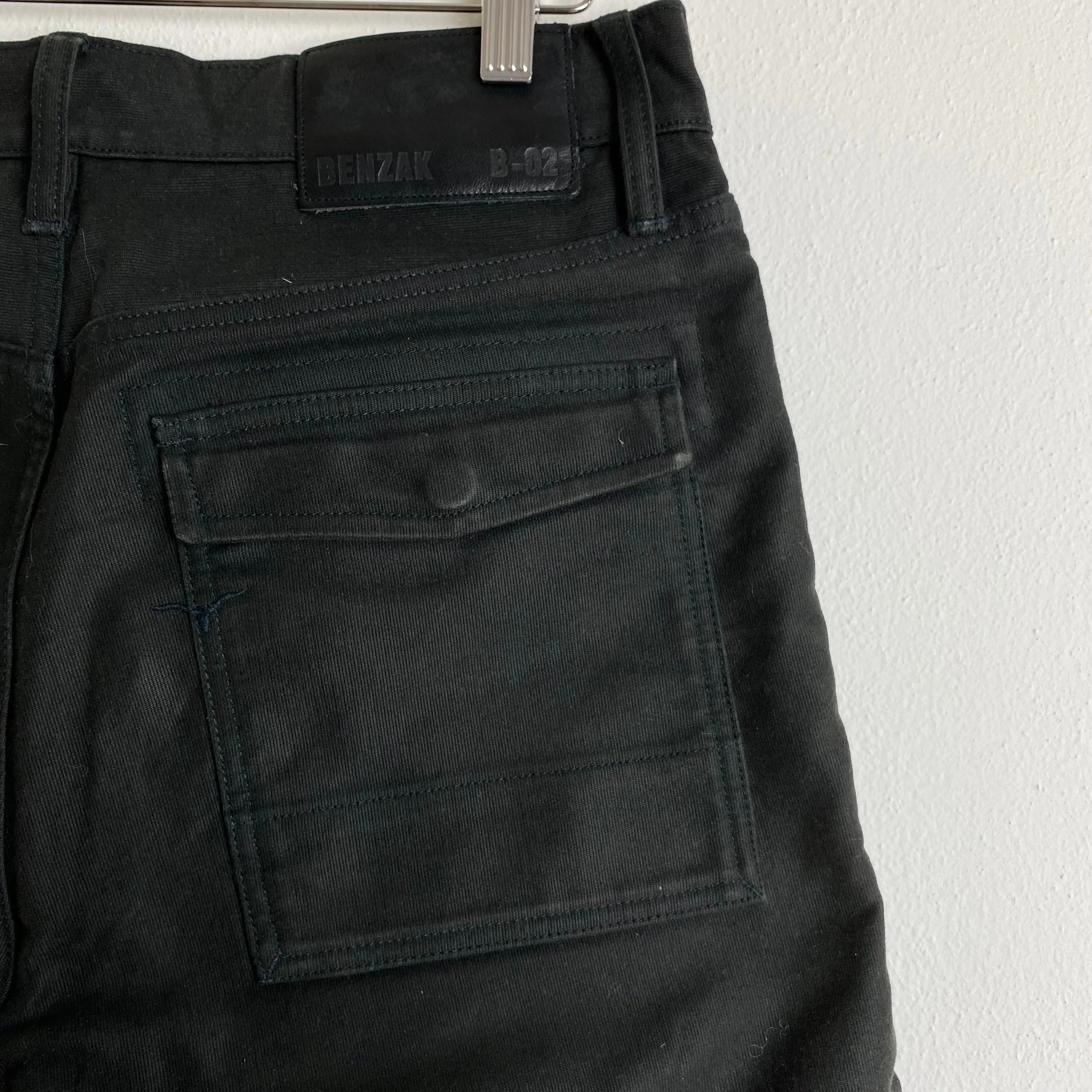 B-02 Straight Fit lot #14 -W30 L32