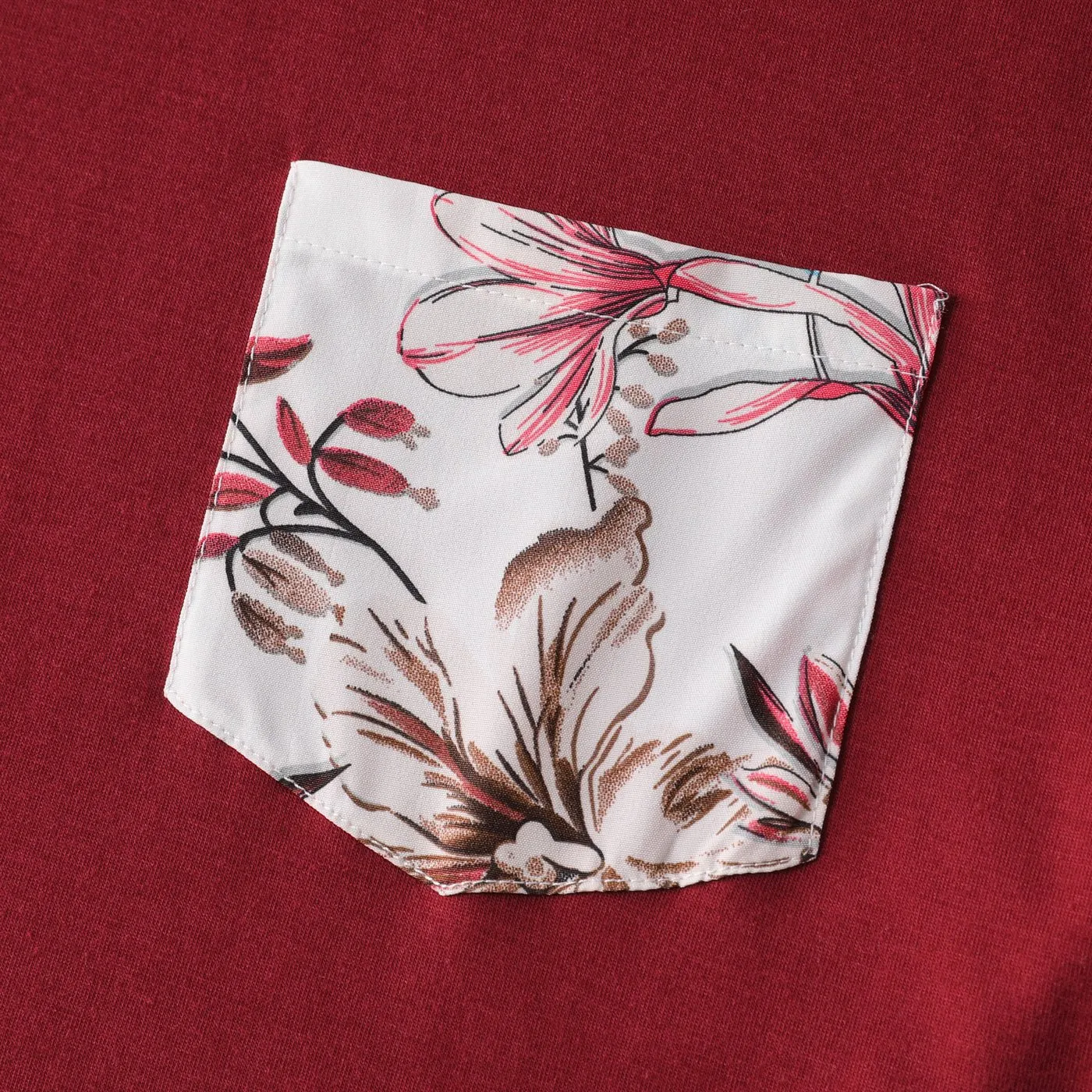 Family Matching Solid V Neck Button Up Spaghetti Strap Splicing Floral Print Dresses and Short-sleeve T-shirts Sets