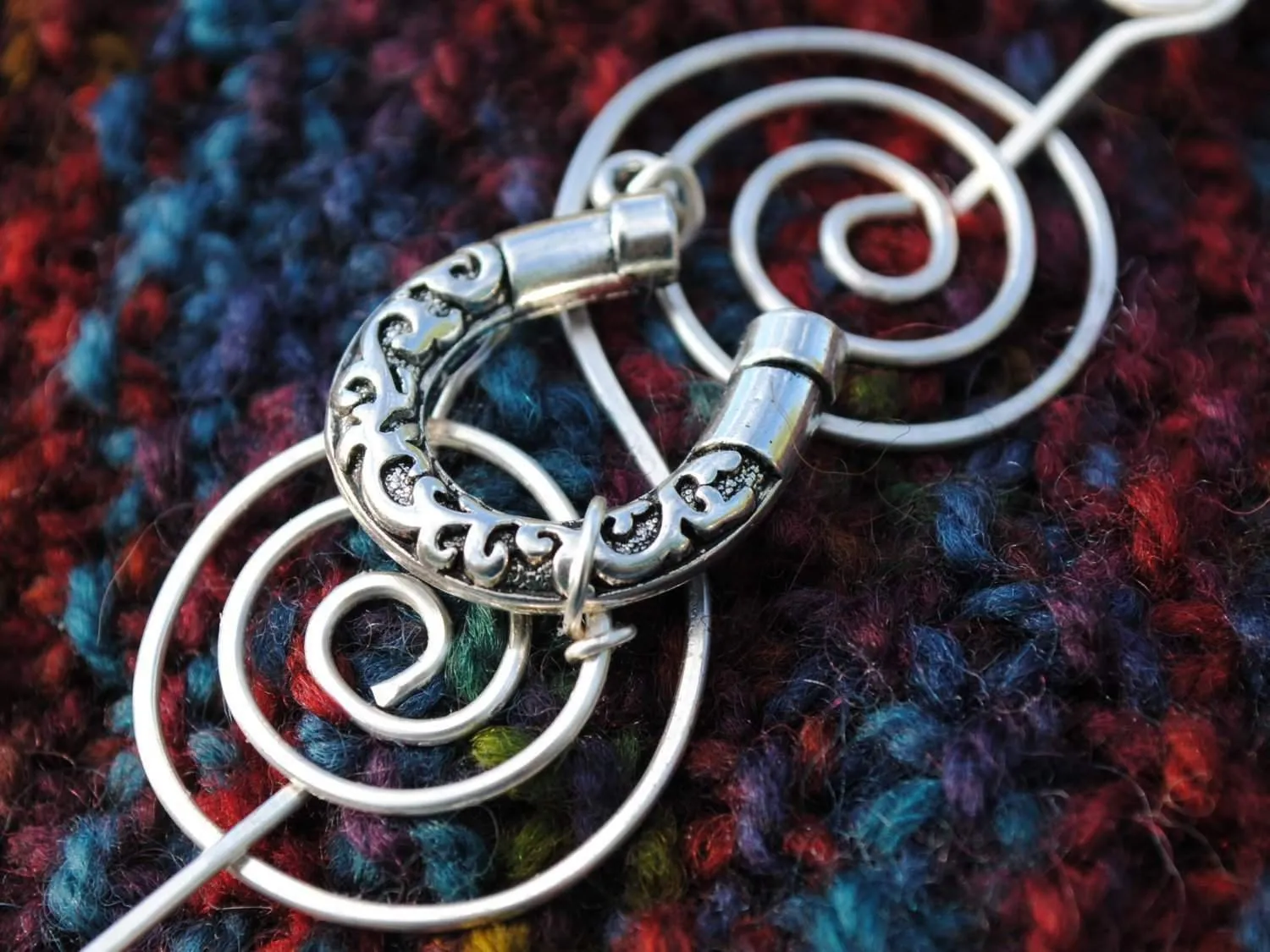 Lucky Horseshoe Shawl Pin - Charmed Silver Inspirations